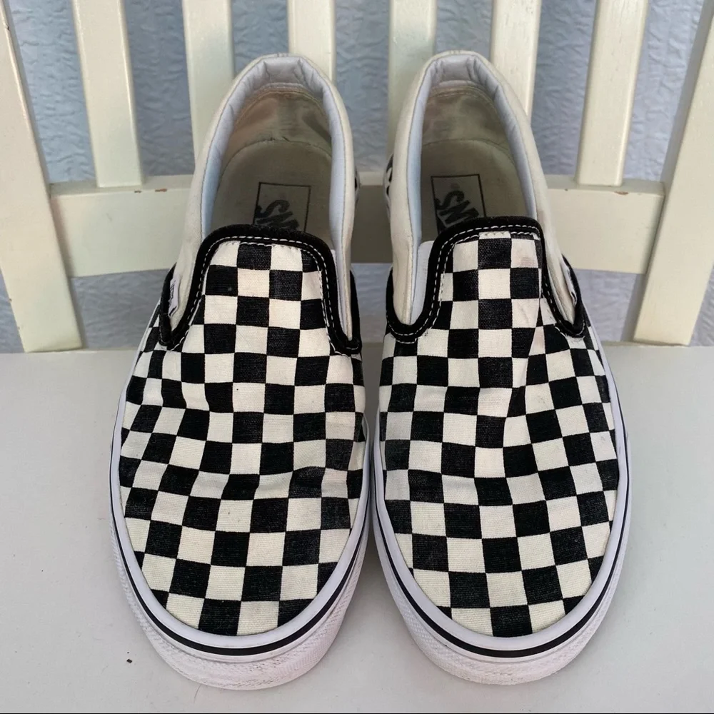 Vans Checkerboard Slip on tennis shoes